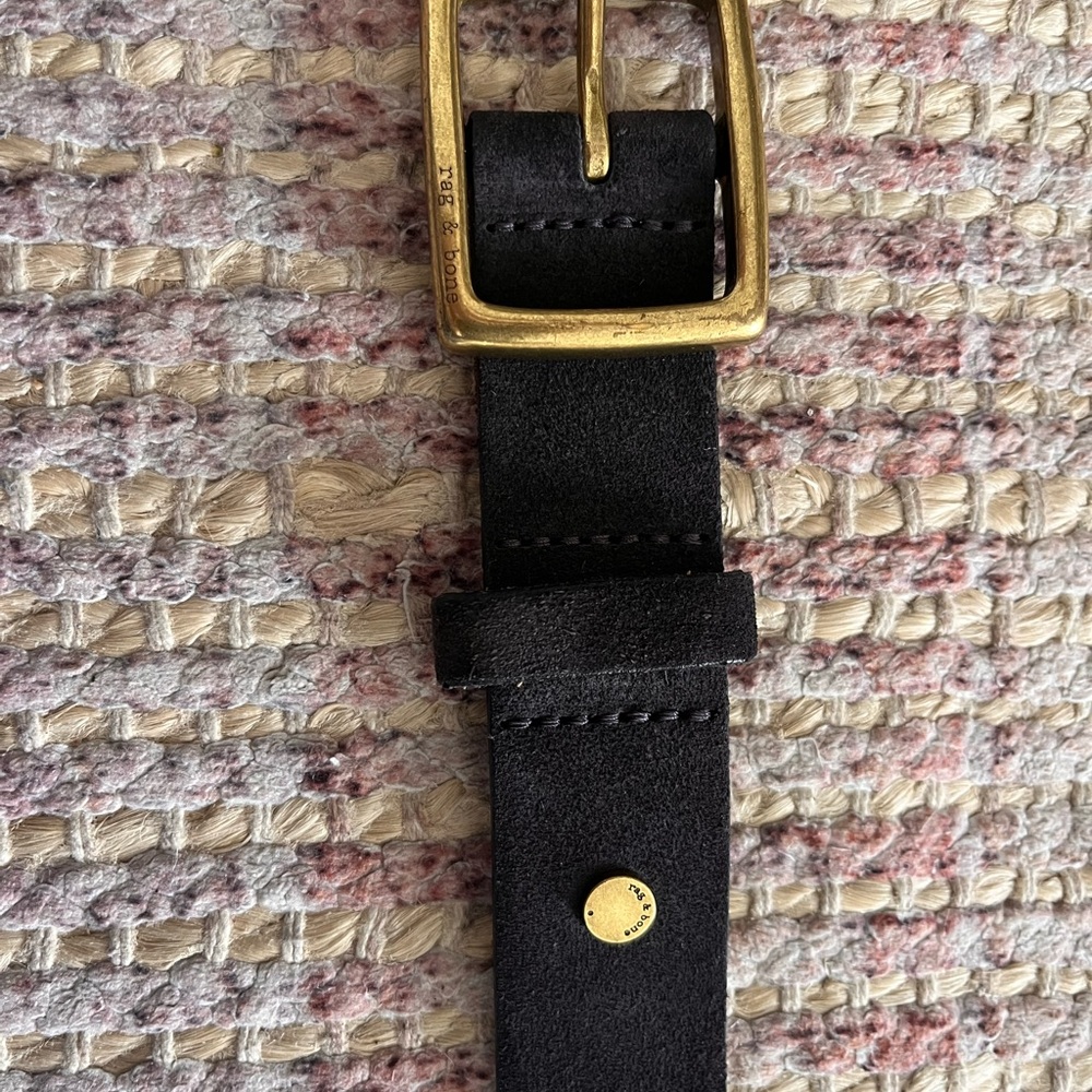rag & bone boyfriend belt black suede with brass stud